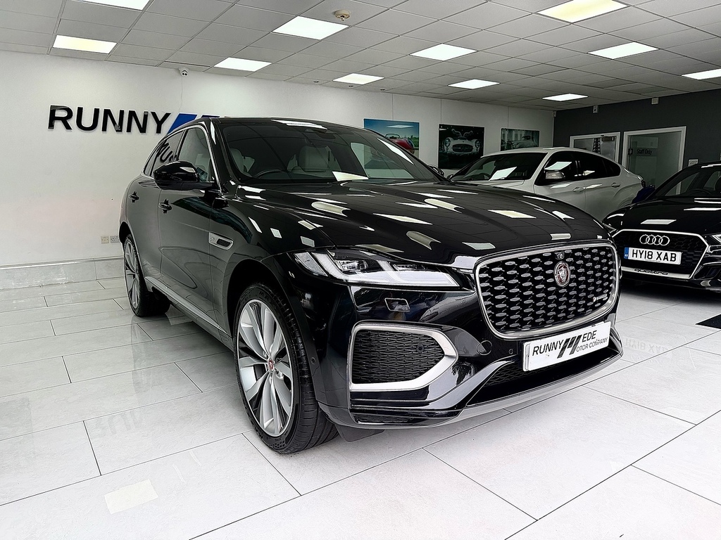 Jaguar F-Pace P250i R-dynamic Hse Black