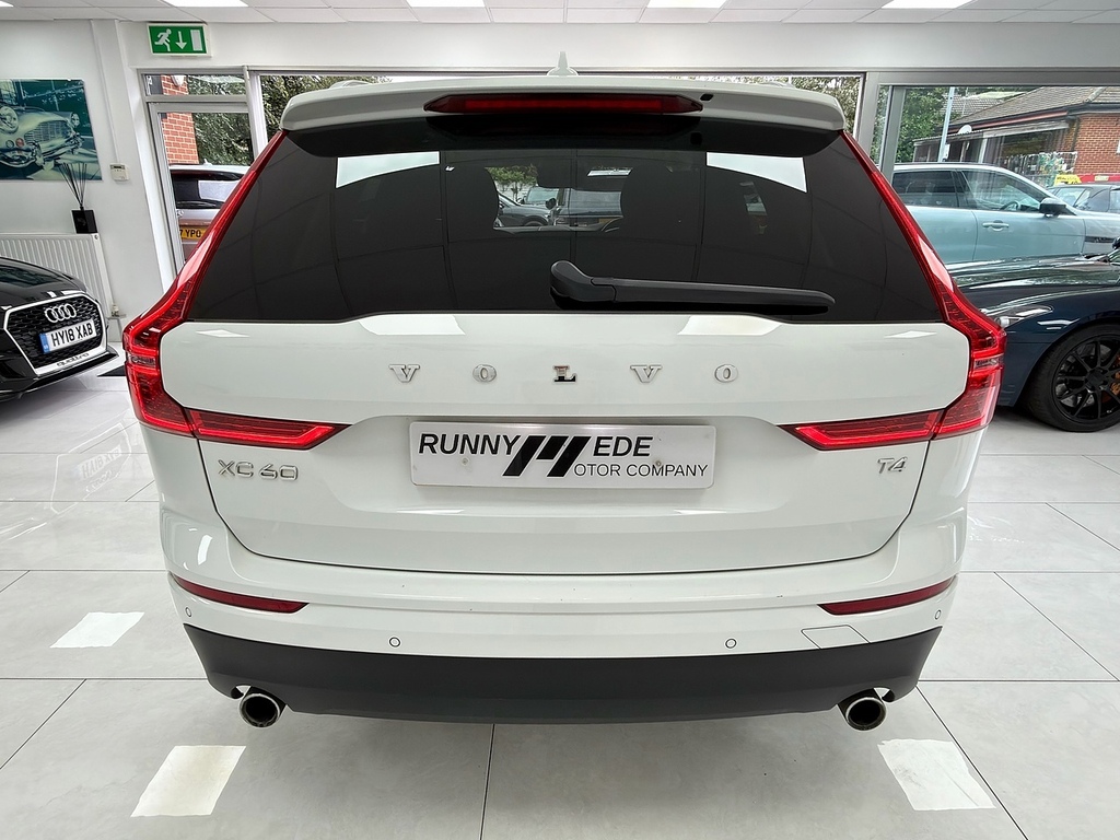 Volvo XC60 T4 Edition NA69UJU White #6