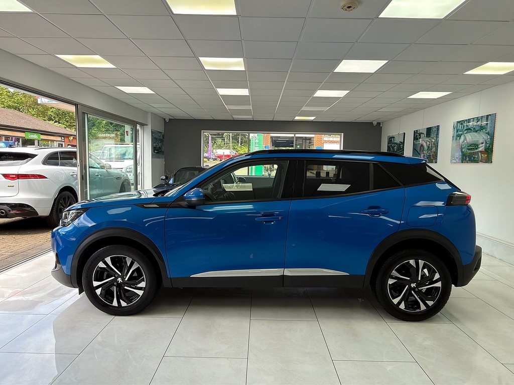 Peugeot 2008 Puretech Allure Premium Blue #4