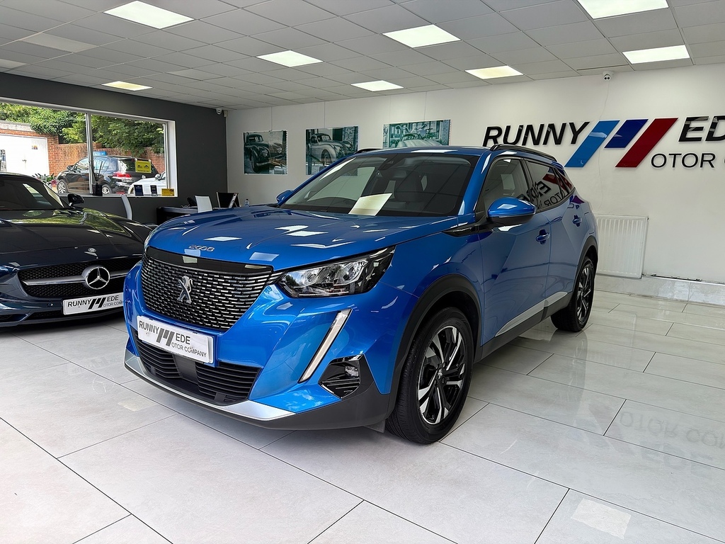 Peugeot 2008 Puretech Allure Premium Blue #3