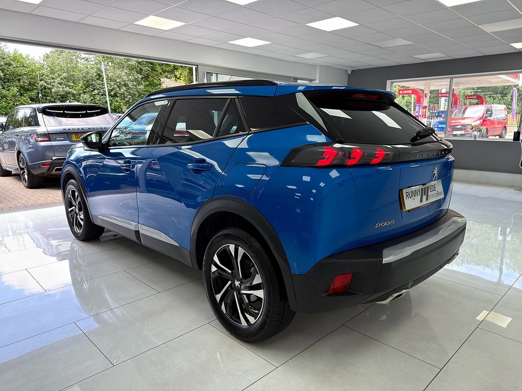 Peugeot 2008 Puretech Allure Premium Blue #5