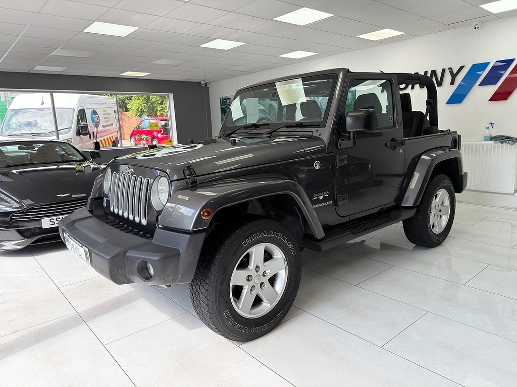 Jeep Wrangler V6 Sahara Silver #4