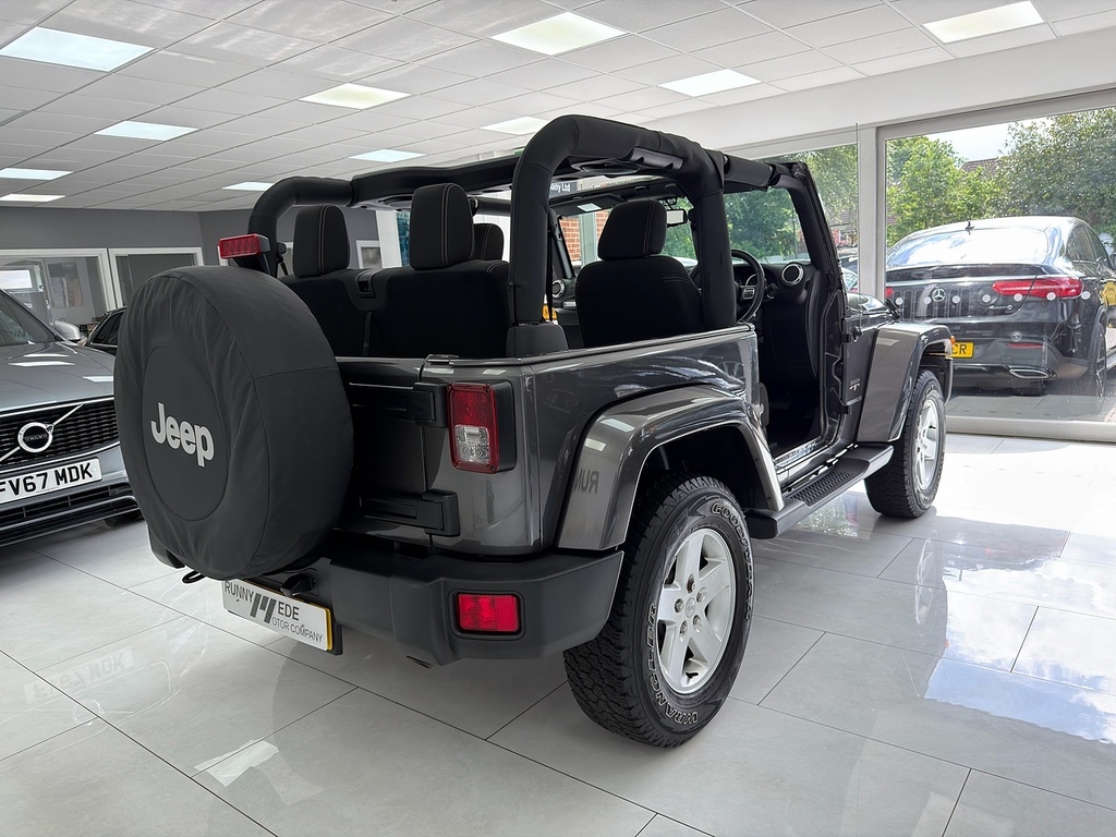 Jeep Wrangler Crd 75Th Anniversary Sahara Green #15