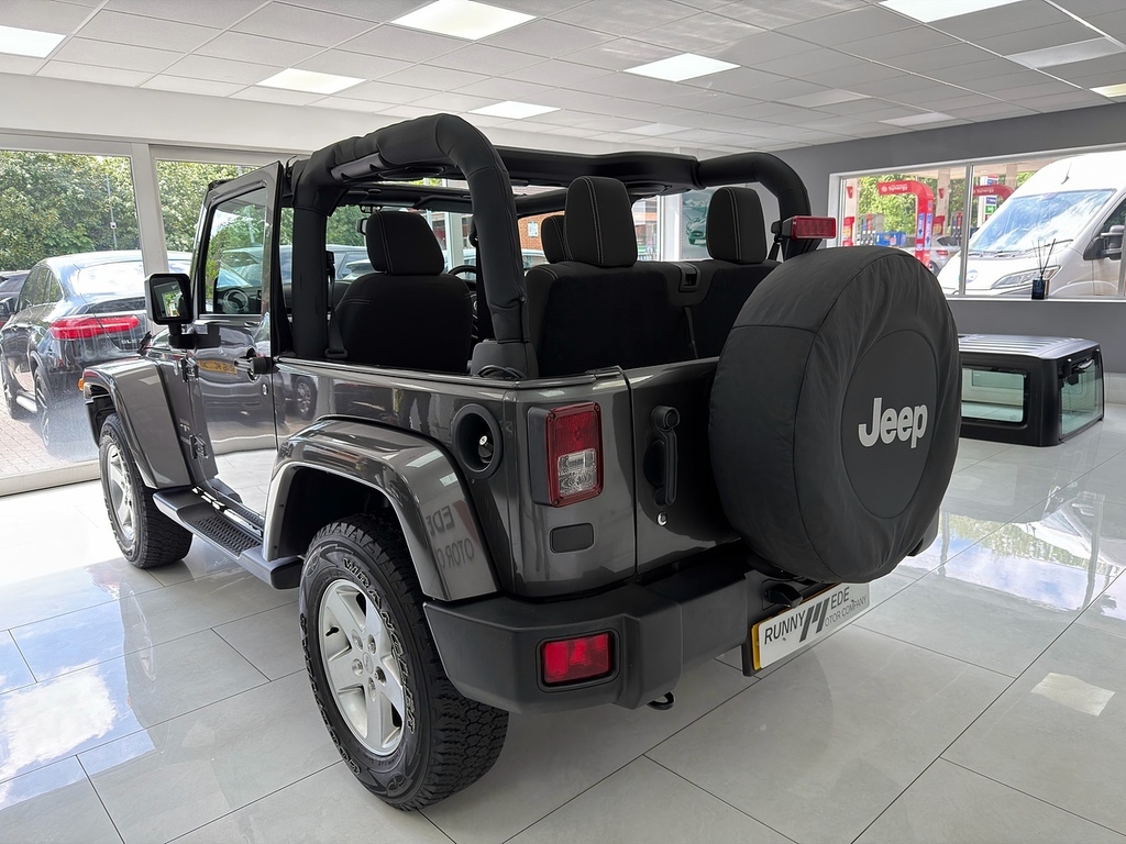 Jeep Wrangler Crd 75Th Anniversary Sahara Green #10