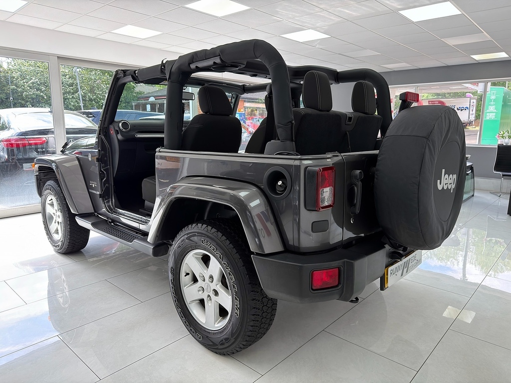Jeep Wrangler Crd 75Th Anniversary Sahara Green #11