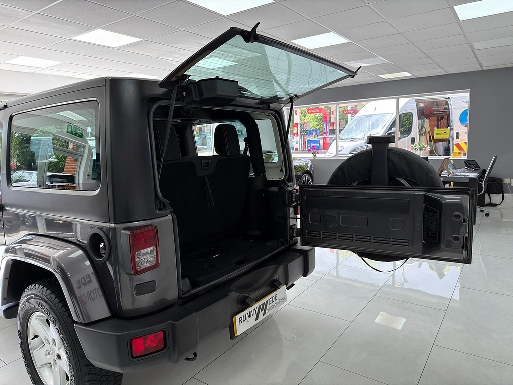 Jeep Wrangler Crd 75Th Anniversary Sahara Green #64