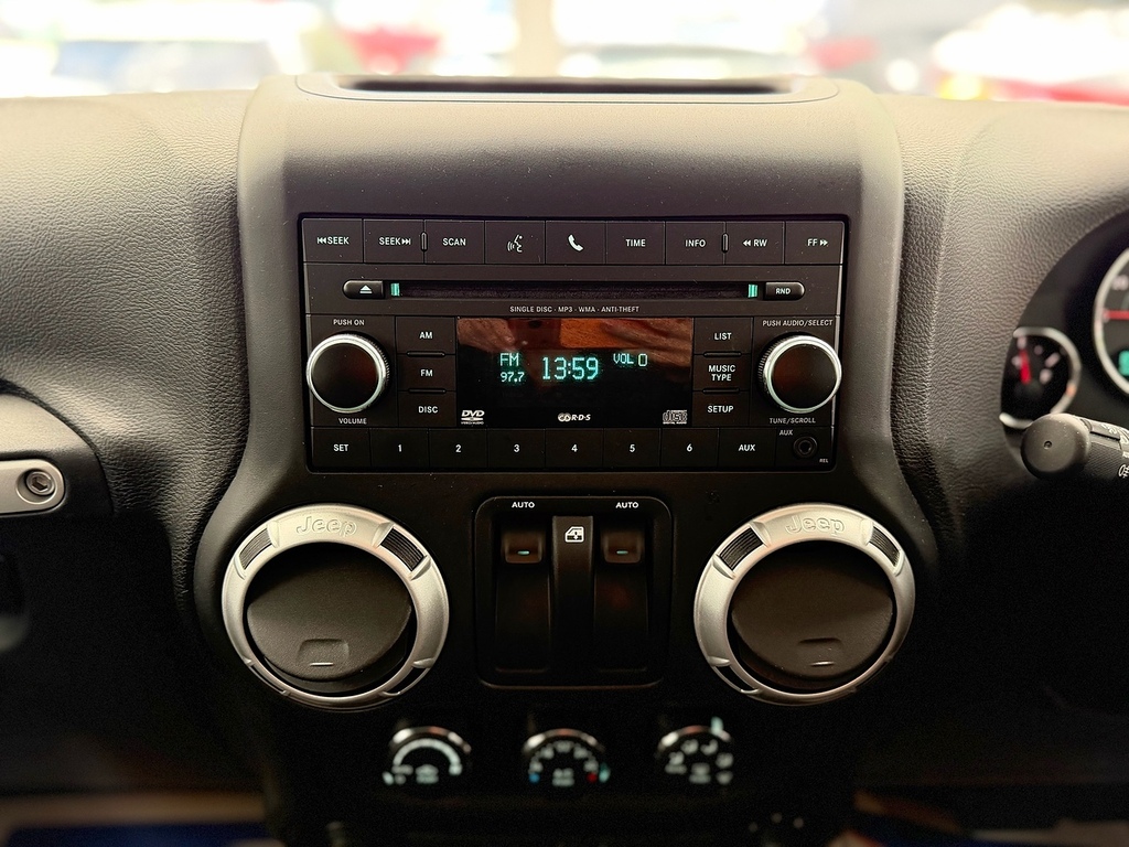 Jeep Wrangler Crd 75Th Anniversary Sahara Green #36