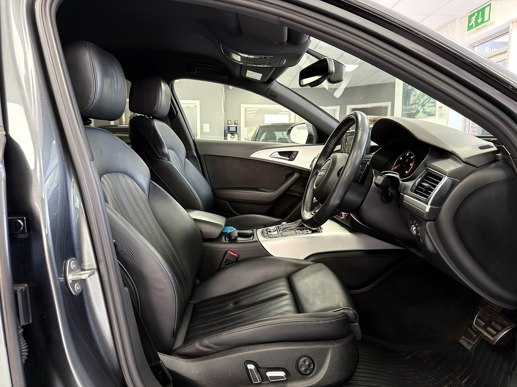Audi A6 Avant 2L S Line Black #44