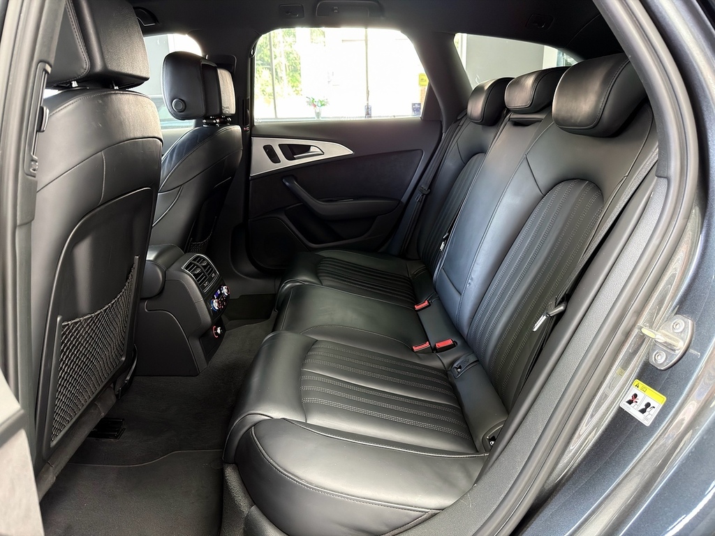 Audi A6 Avant 2L S Line Black #58