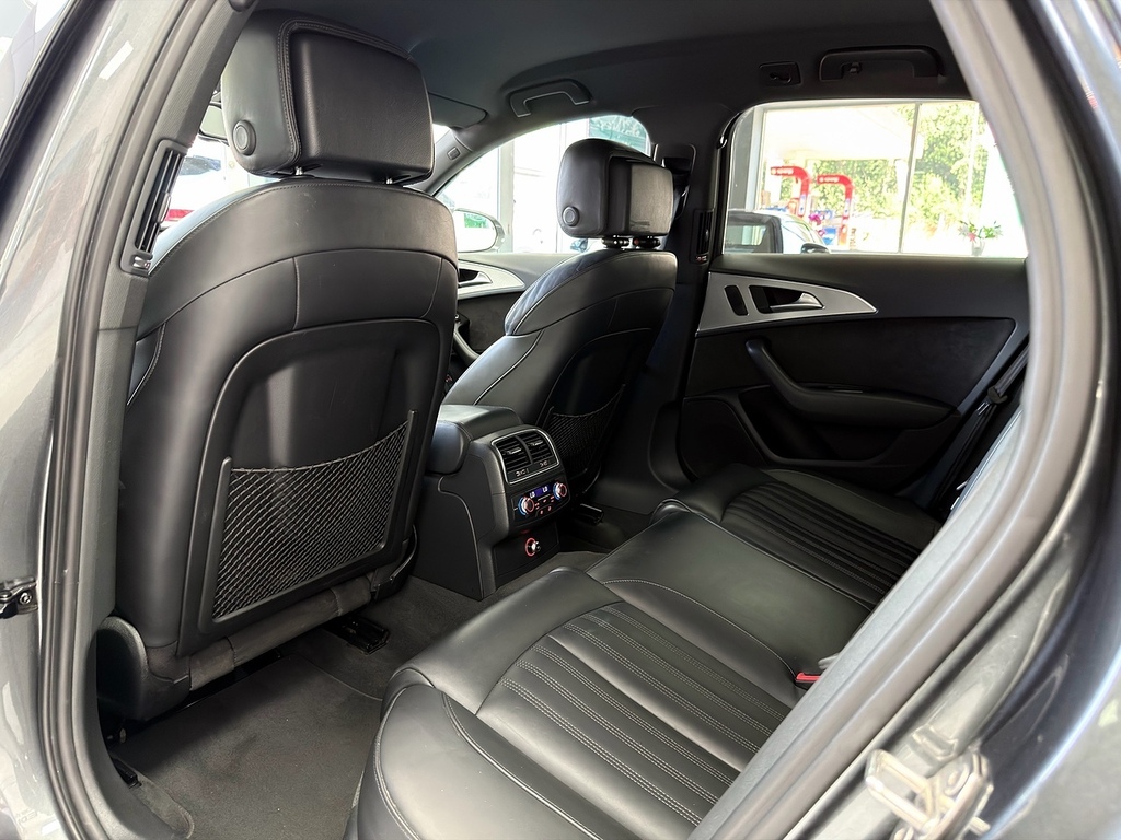 Audi A6 Avant 2L S Line Black #57