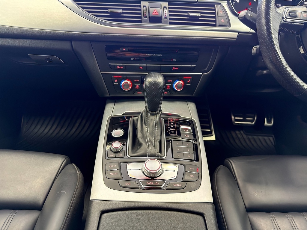 Audi A6 Avant 2L S Line Black #33