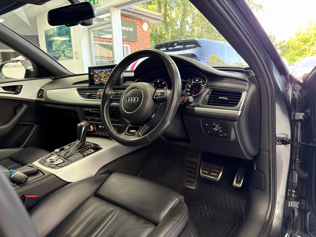 Audi A6 Avant 2L S Line Black #42