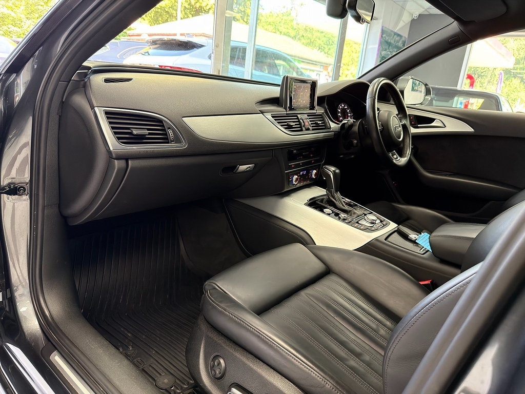 Audi A6 Avant 2L S Line Black #64