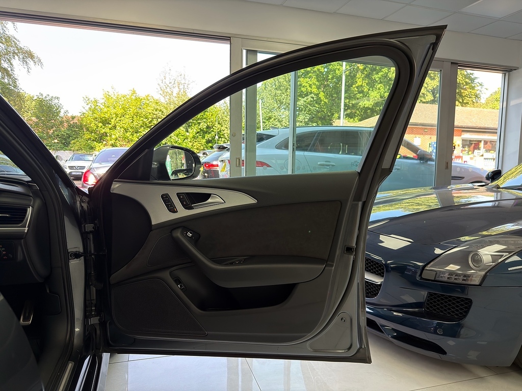 Audi A6 Avant 2L S Line Black #48