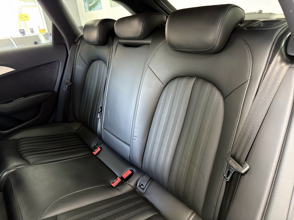 Audi A6 Avant 2L S Line Black #59