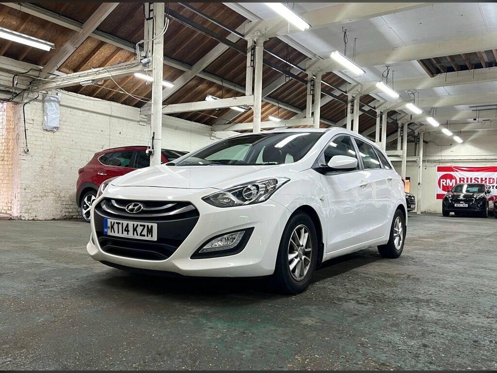 Hyundai I30 1.6 Crdi Blue Drive Active Tourer Euro 5 Ss White #4
