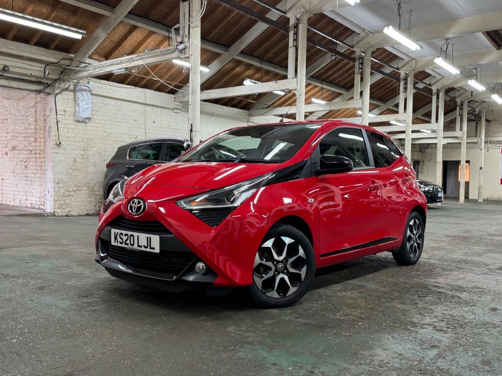 Toyota Aygo 1.0 Vvt-i X-trend Funroof X-shift Euro 6 Red #2