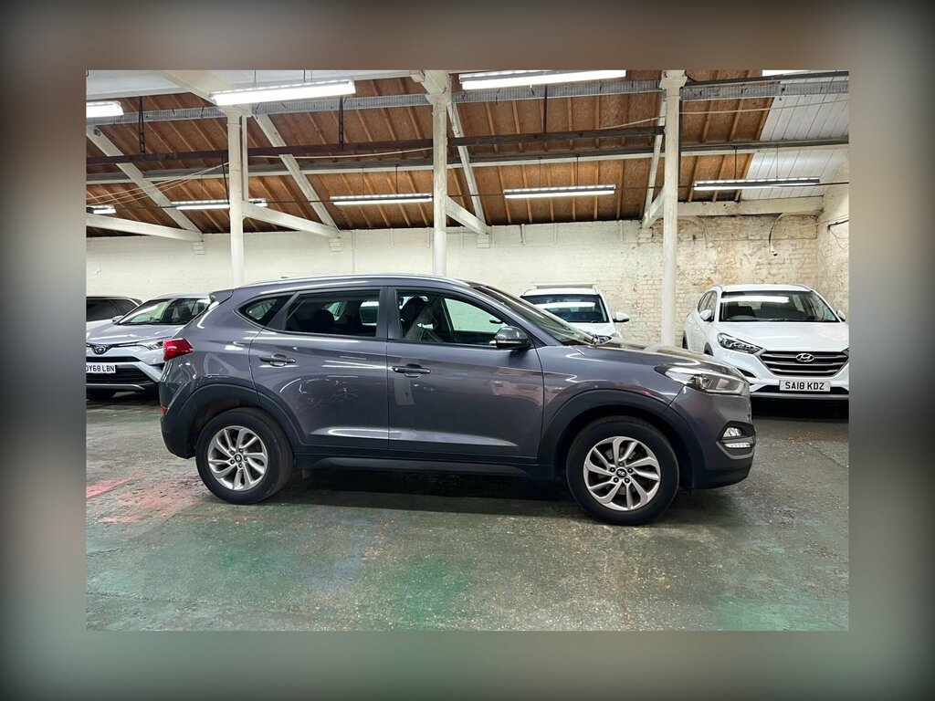 Hyundai Tucson 1.6 Gdi Blue Drive Se Nav Euro 6 Ss Grey #6