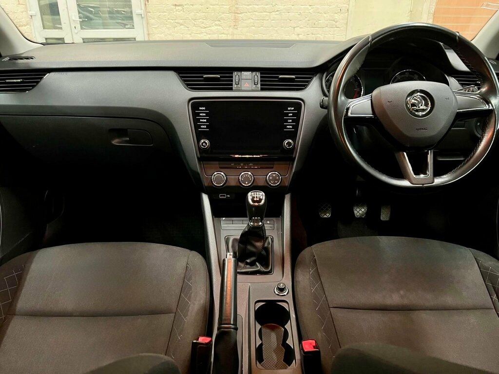 Skoda Octavia Silver #14
