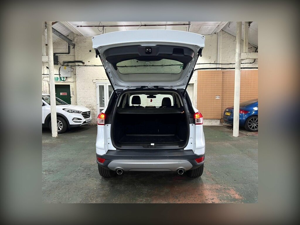 Ford Kuga 2.0 Tdci Titanium 2Wd Euro 6 Ss White #6