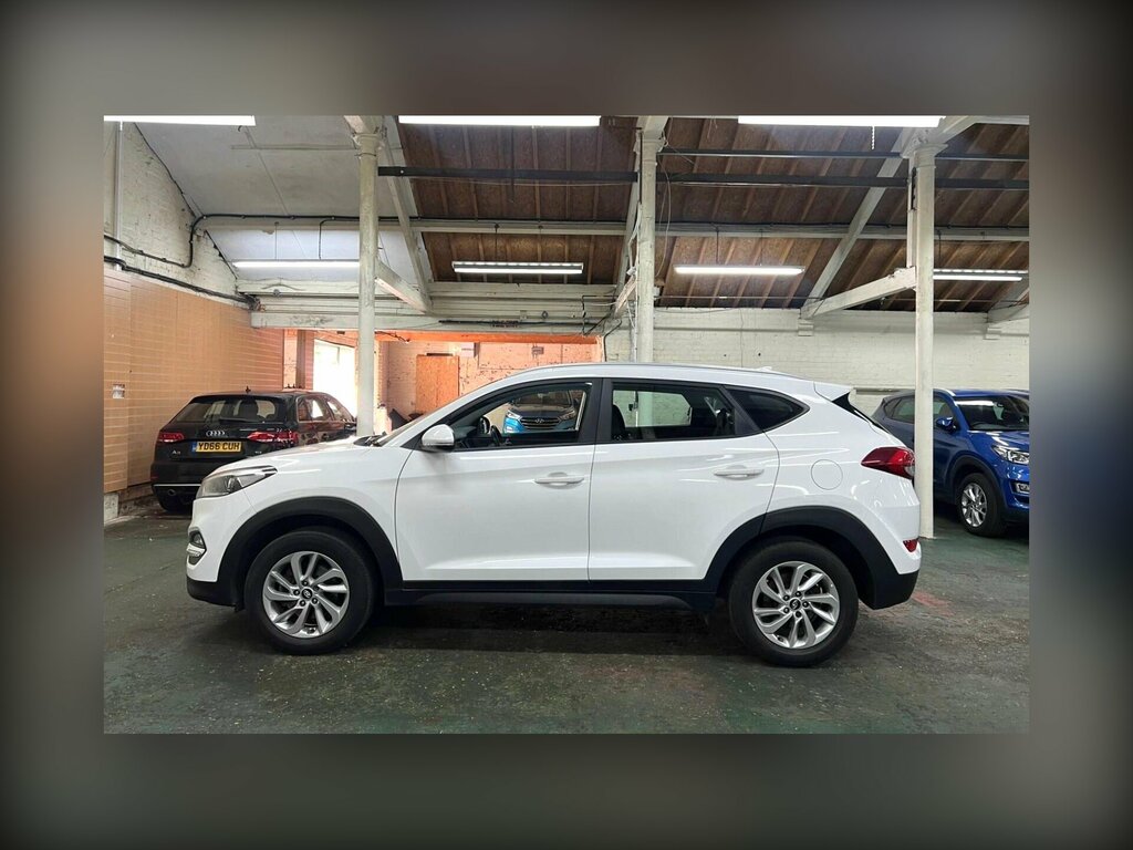 Hyundai Tucson 1.6 Gdi Blue Drive Se Nav Euro 6 Ss White #4