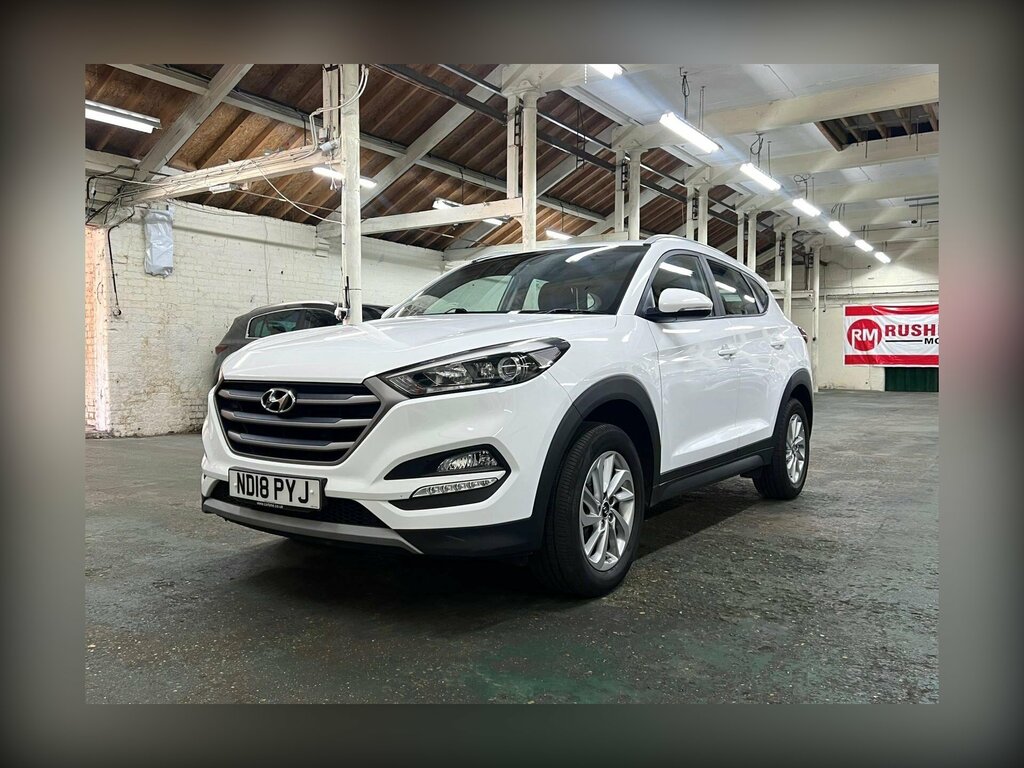 Hyundai Tucson 1.6 Gdi Blue Drive Se Nav Euro 6 Ss White #3