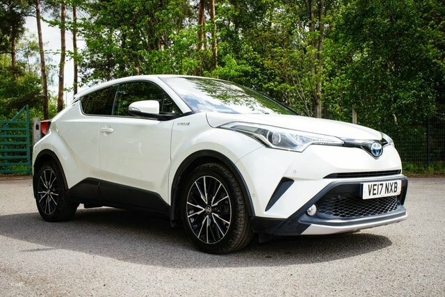 Toyota C-Hr 2017 1.8 Vvt-h Excel Suv Hybrid Cvt Eur White #2