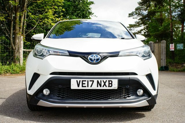 Toyota C-Hr 2017 1.8 Vvt-h Excel Suv Hybrid Cvt Eur White #3