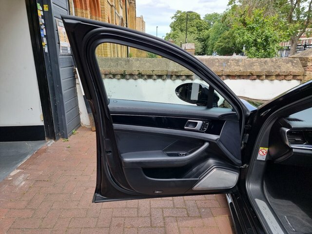 Porsche Panamera 4.0 V8 Turbo S E-hybrid Pdk Black #31