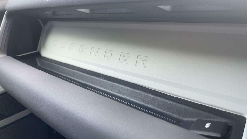 Land Rover Defender 110 2.0 P300 X-dynamic Hse 110 Black #15