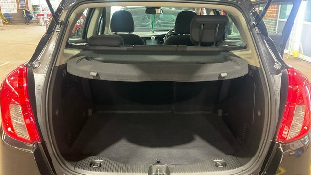 Vauxhall Mokka X Active White #9