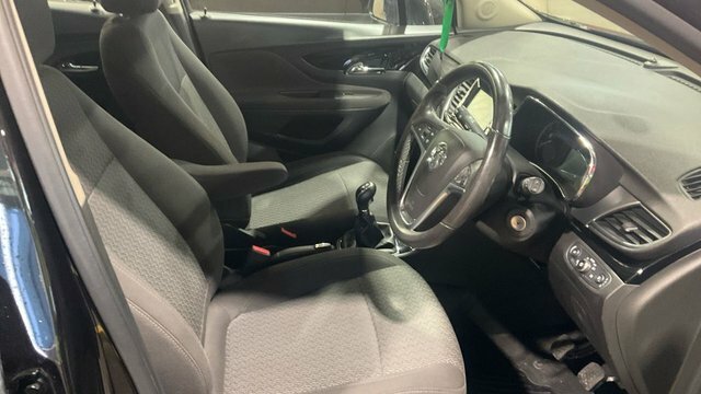Vauxhall Mokka X Active White #11