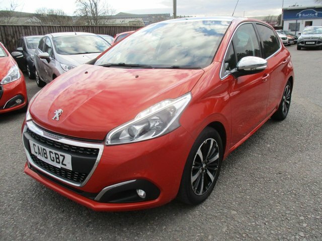 Peugeot 208 1.2 Puretech Allure Premium Hatchback M Orange #2