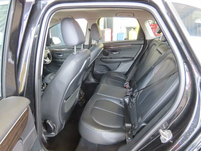 BMW 2 Series Active Tourer 225Xe Luxury Active Tourer White #10