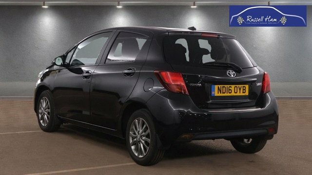 Toyota Yaris 1.33 Dual Vvt-i Icon Hatchback E Black #4