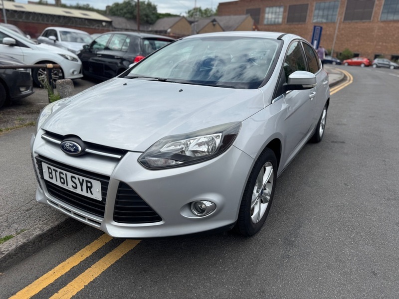 Ford Focus 1.6 Zetec Powershift Euro Silver #2