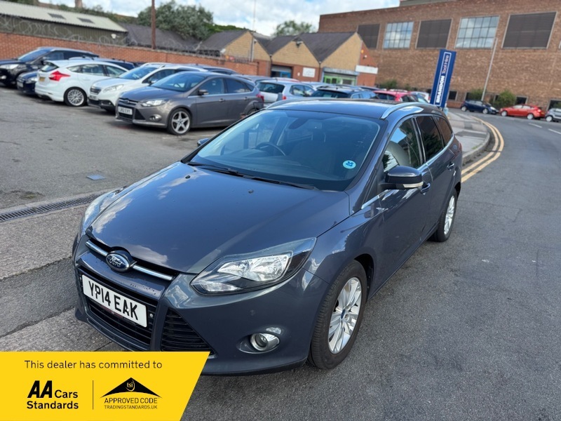 Ford Focus 1.6 Titanium Navigator Powershift Grey