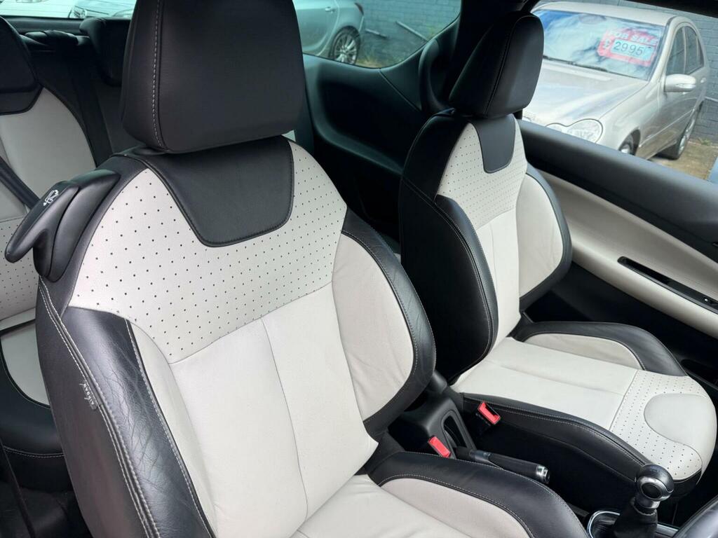 Citroen DS3 Hatchback White #20
