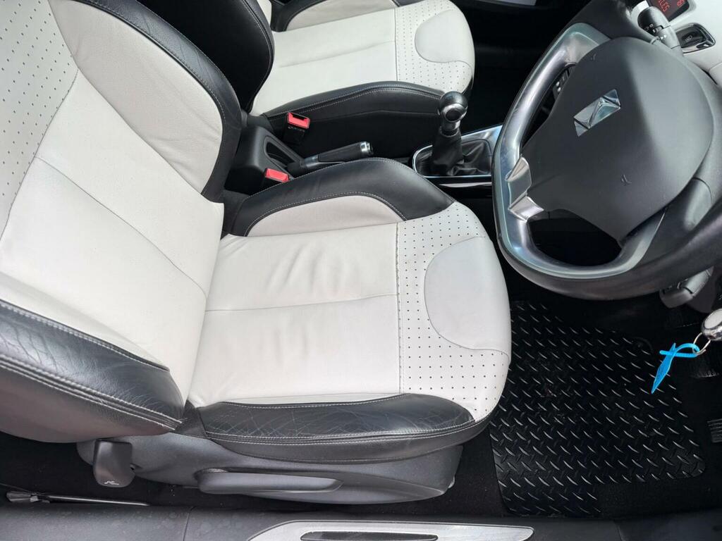 Citroen DS3 Hatchback White #21