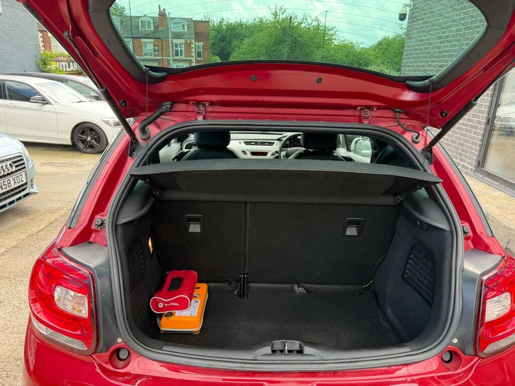Citroen DS3 Hatchback White #32