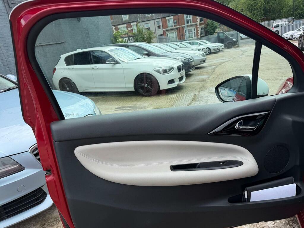 Citroen DS3 Hatchback White #27