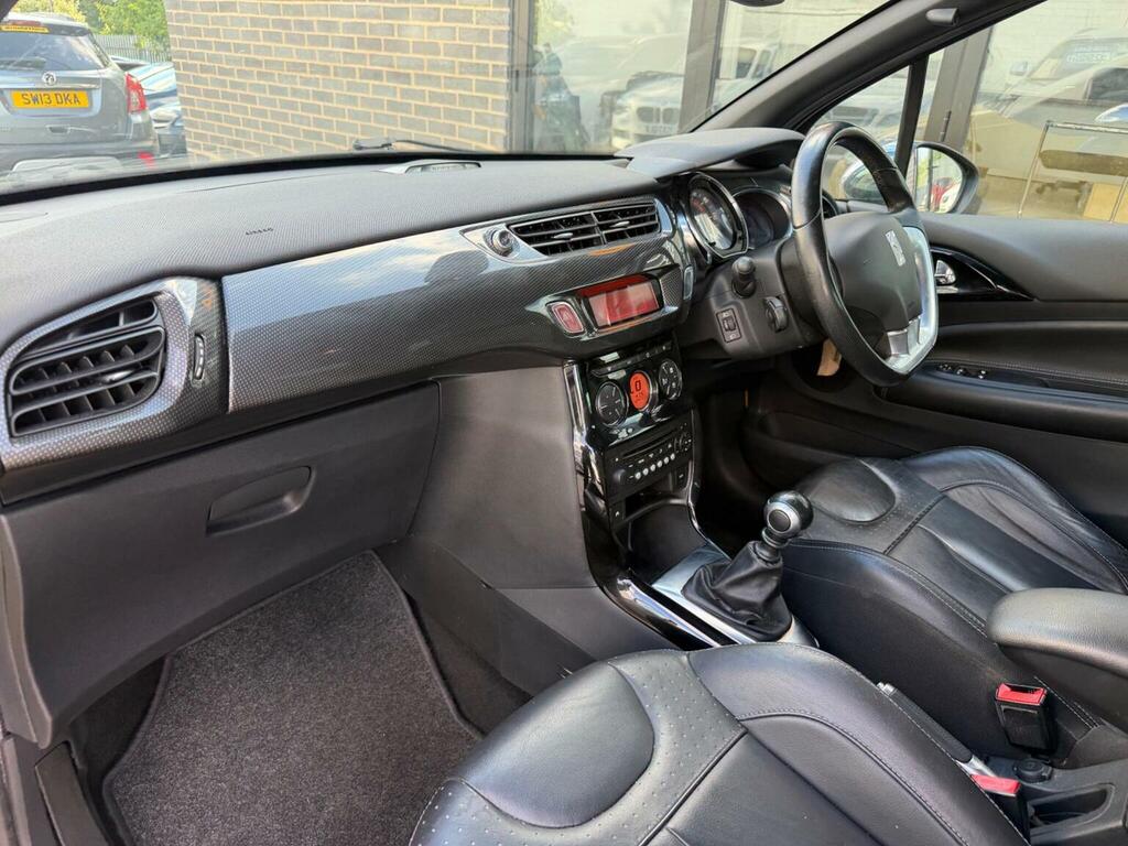 Citroen DS3 1.6 Vti 16V Dstyle Plus White #16