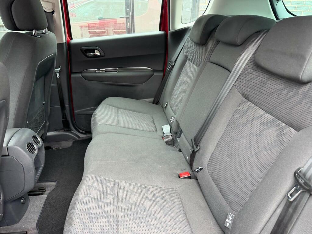 Peugeot 3008 1.6 Hdi 112 Active Red #26