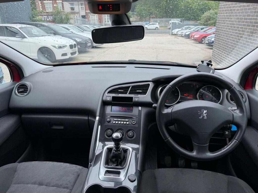 Peugeot 3008 1.6 Hdi 112 Active Red #24