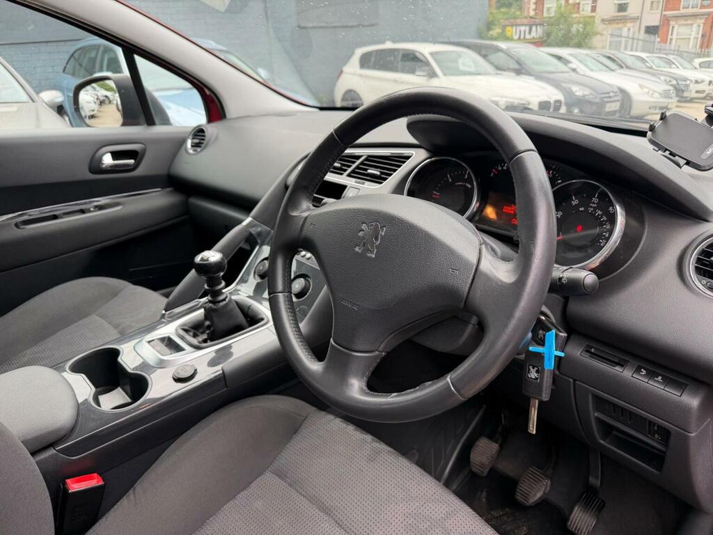 Peugeot 3008 1.6 Hdi 112 Active Red #11