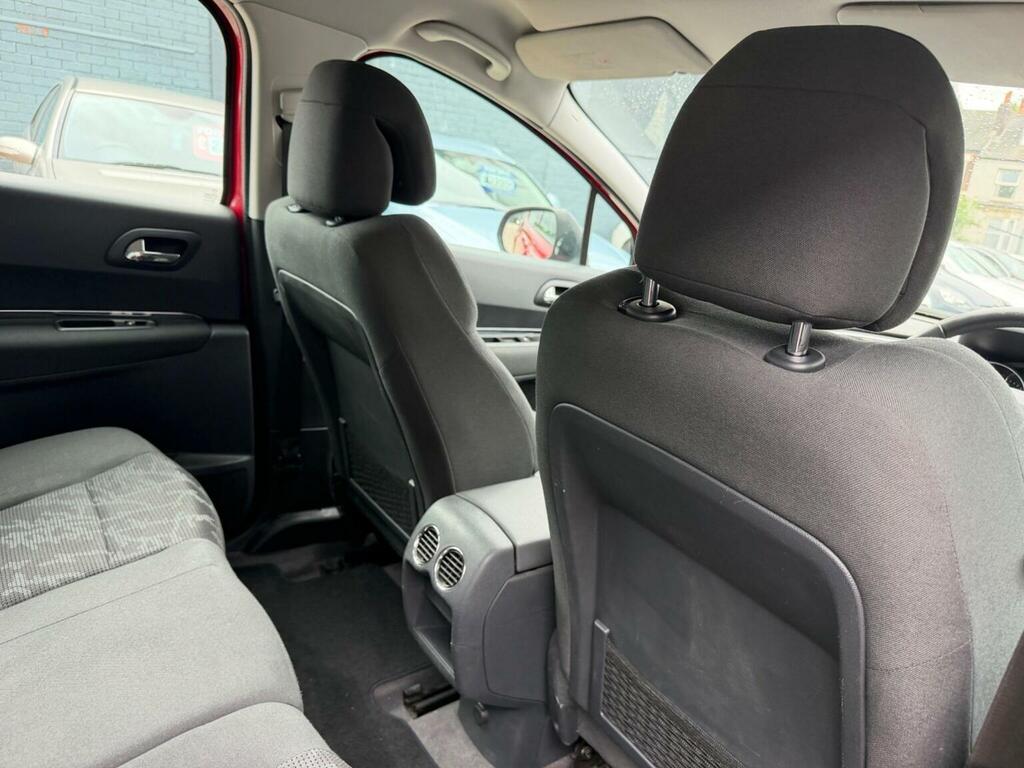 Peugeot 3008 1.6 Hdi 112 Active Red #21