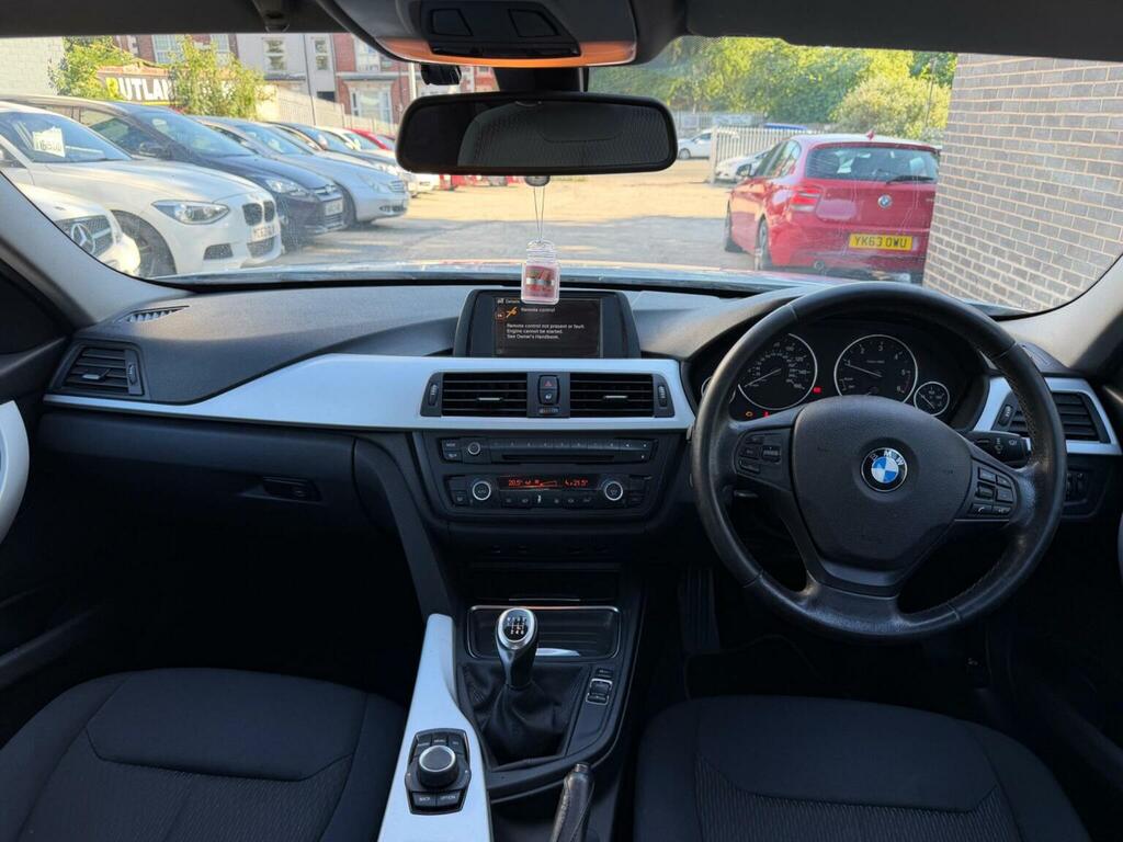 BMW 3 Series 2.0 320I Luxury Silver #24