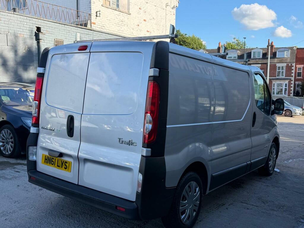 Renault Trafic 2.5 Dci Sl27 Black #14