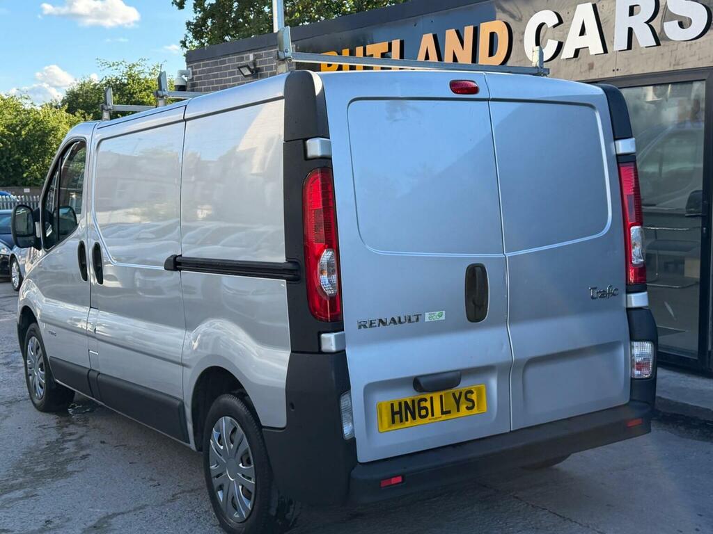 Renault Trafic 2.5 Dci Sl27 Black #9