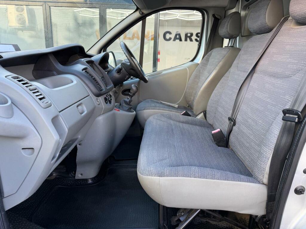 Renault Trafic 2.5 Dci Sl27 Black #25